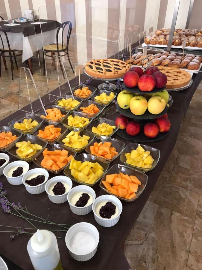 Hotel Giordo Ρίμινι Εξωτερικό φωτογραφία