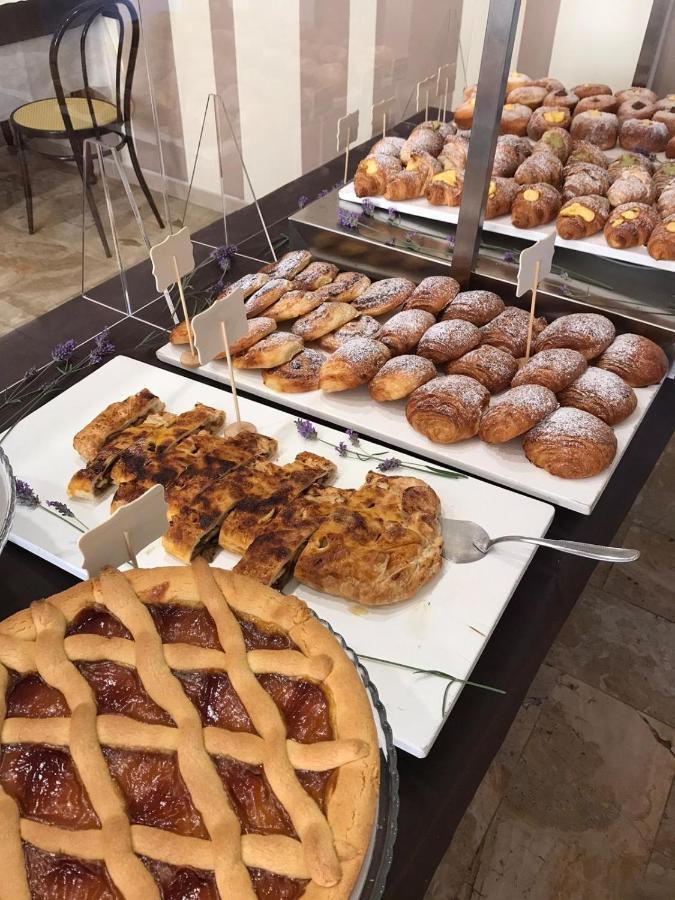 Hotel Giordo Ρίμινι Εξωτερικό φωτογραφία