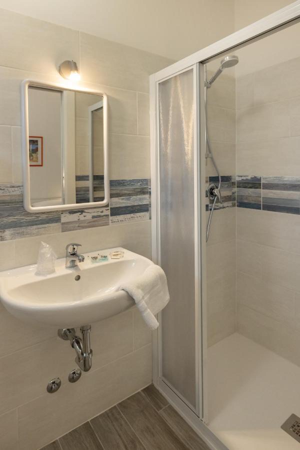 Hotel Giordo Ρίμινι Εξωτερικό φωτογραφία