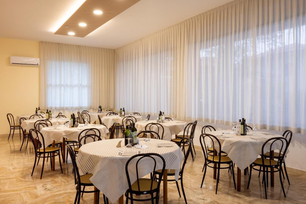 Hotel Giordo Ρίμινι Εξωτερικό φωτογραφία