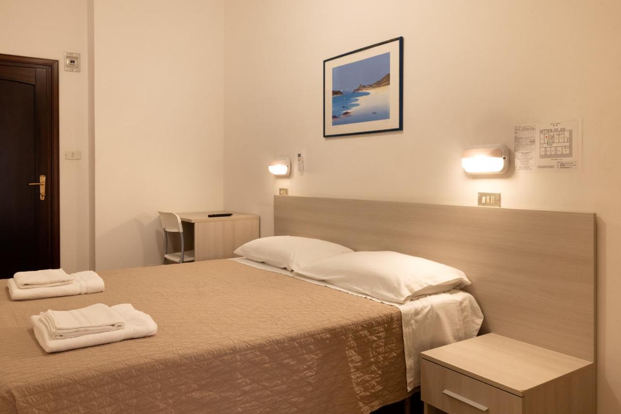 Hotel Giordo Ρίμινι Εξωτερικό φωτογραφία