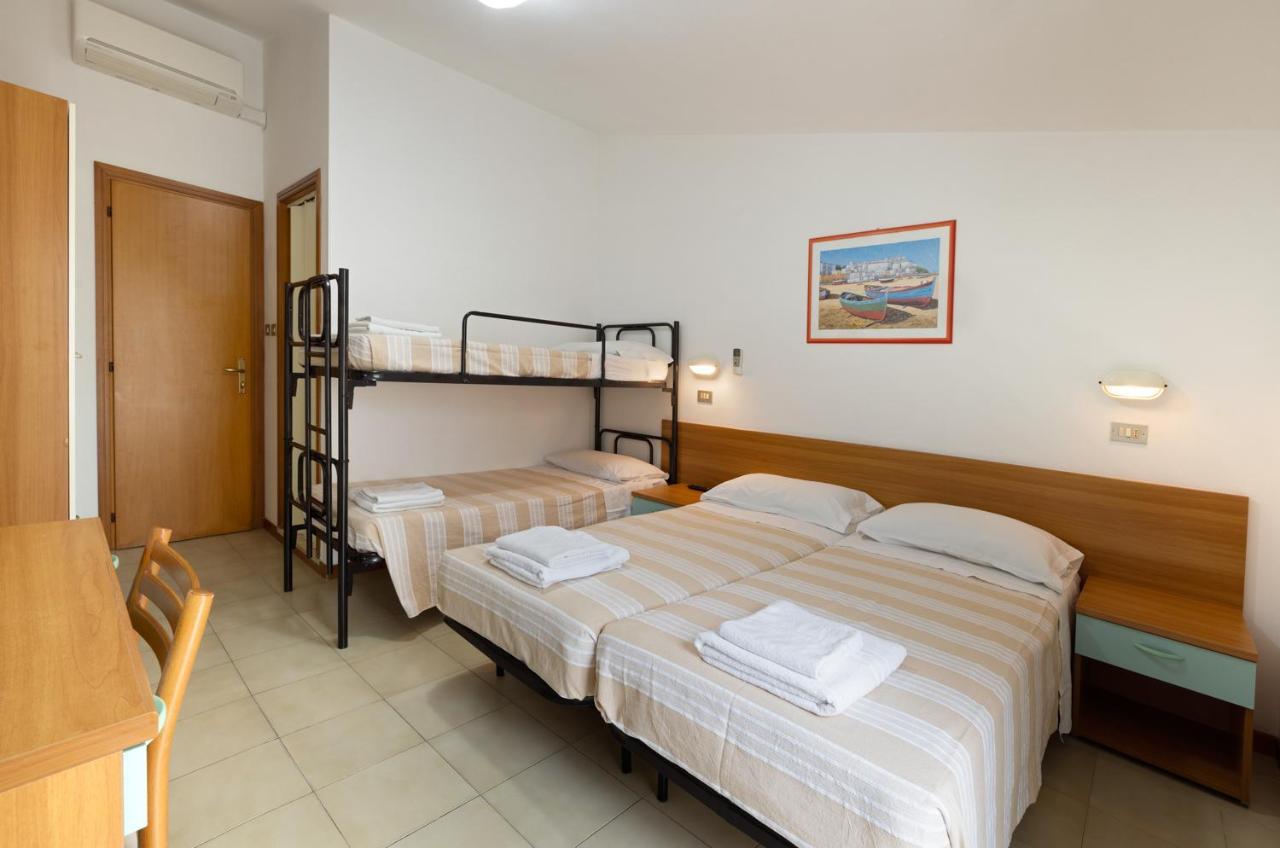 Hotel Giordo Ρίμινι Εξωτερικό φωτογραφία