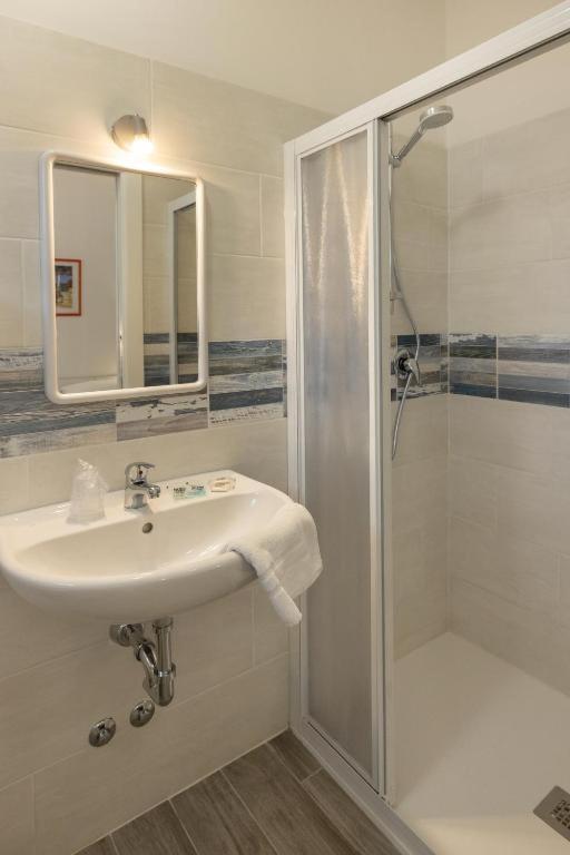 Hotel Giordo Ρίμινι Εξωτερικό φωτογραφία